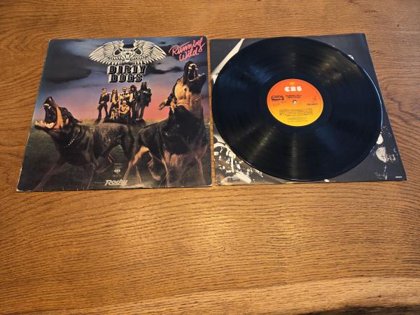 Dirty Dogs – Running Wild 1978 CBS – 82 919 UK Pressung VG+/VG